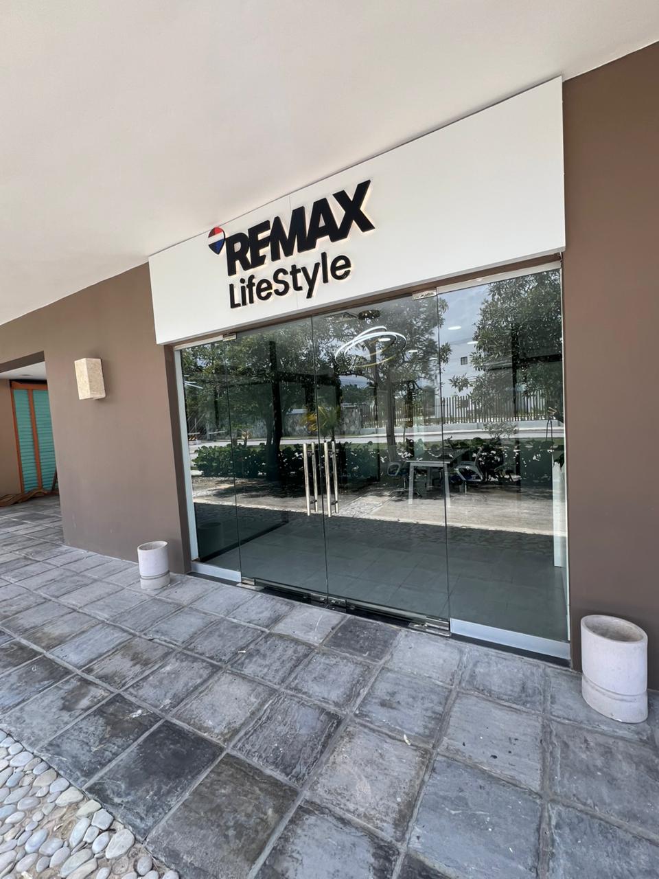 RE/MAX Lifestyle