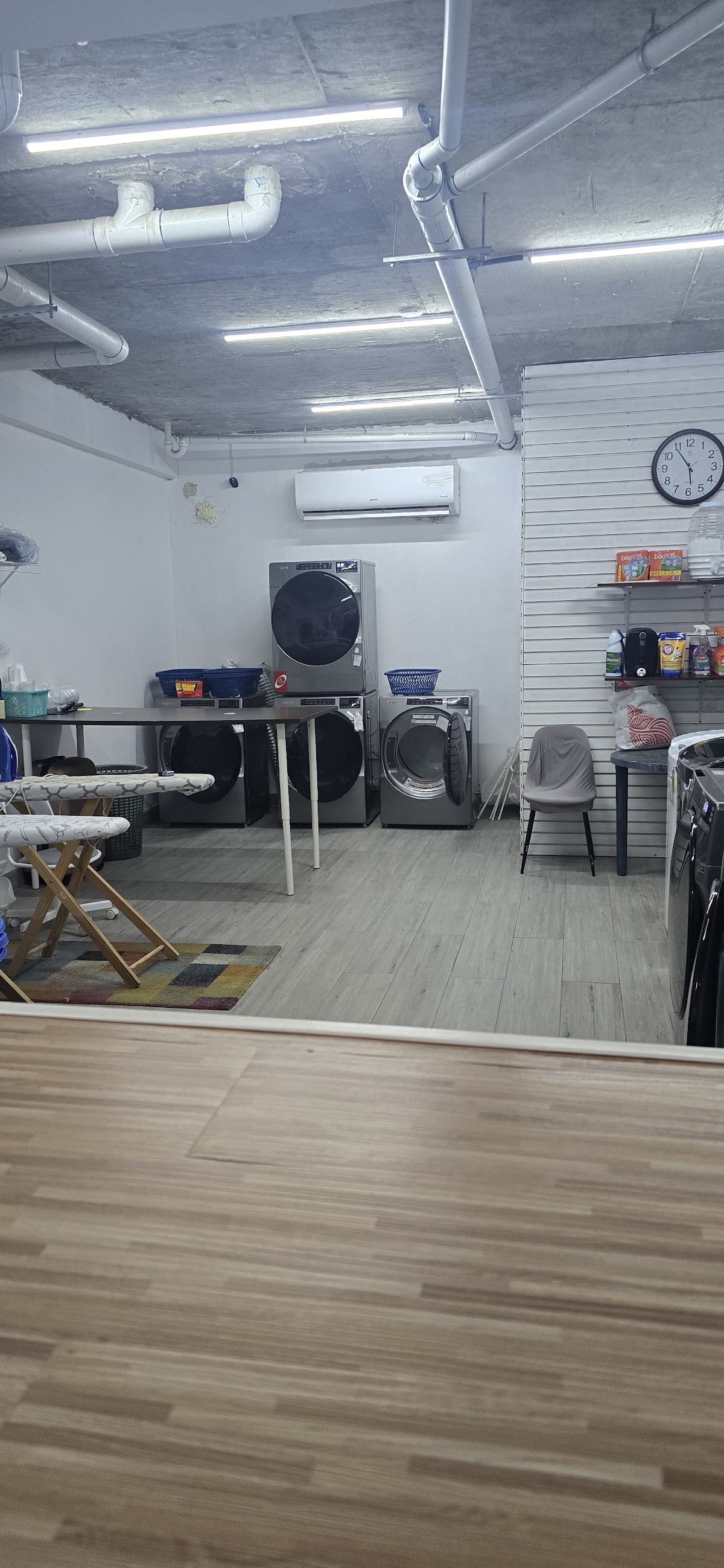 Yeni’s laundry