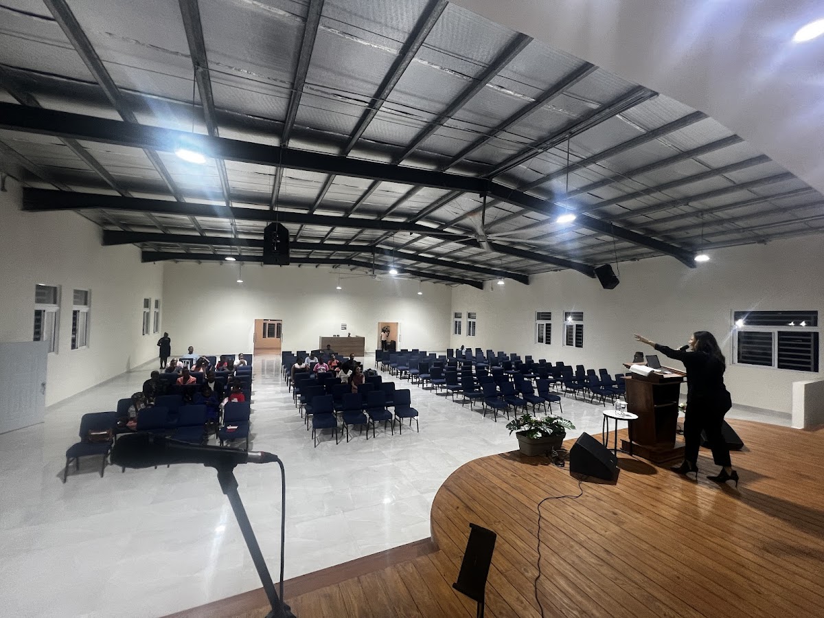 Iglesia Cristiana Luz y Vida