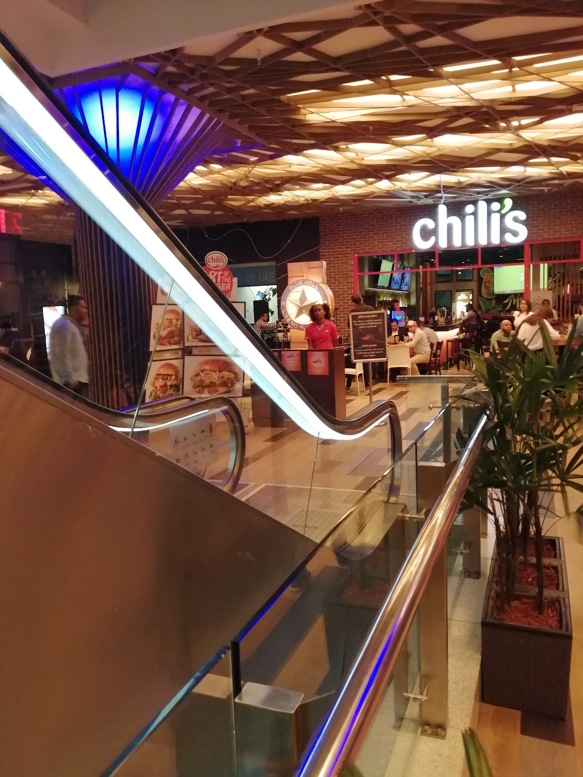 Plaza Boulevard Center