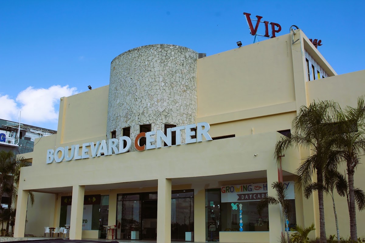 Plaza Boulevard Center