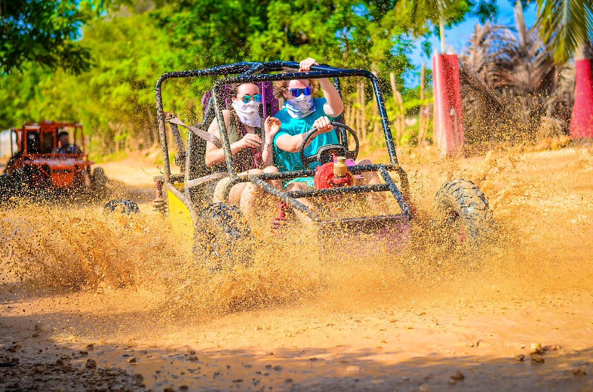 Tropical Thrills DR