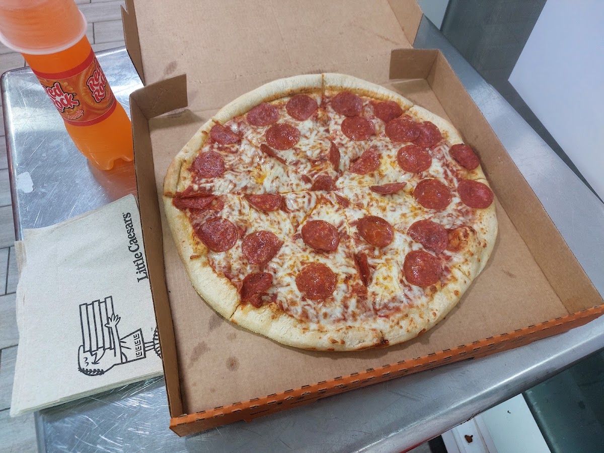 Little Caesars Pizza - Higuey - Imagen 2