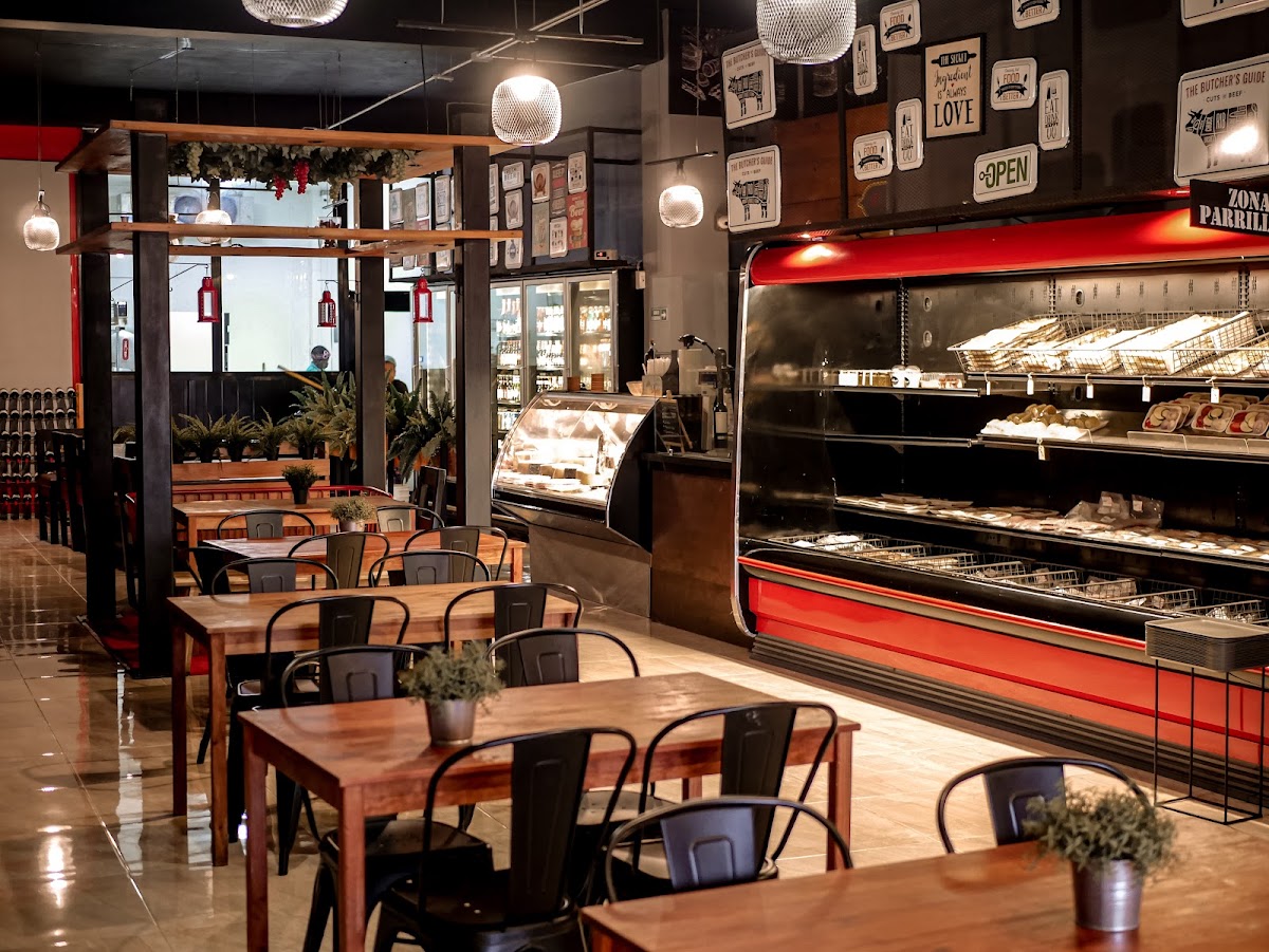 La Cerrana Meat Shop & Steak House - Imagen 1