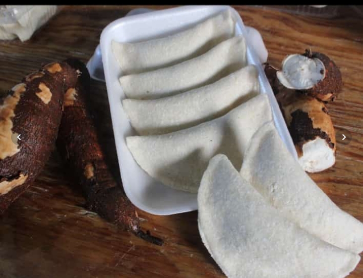 LA CIBAEÑA HOJUELAS Y EMPANADAS DE YUCA - Imagen 1