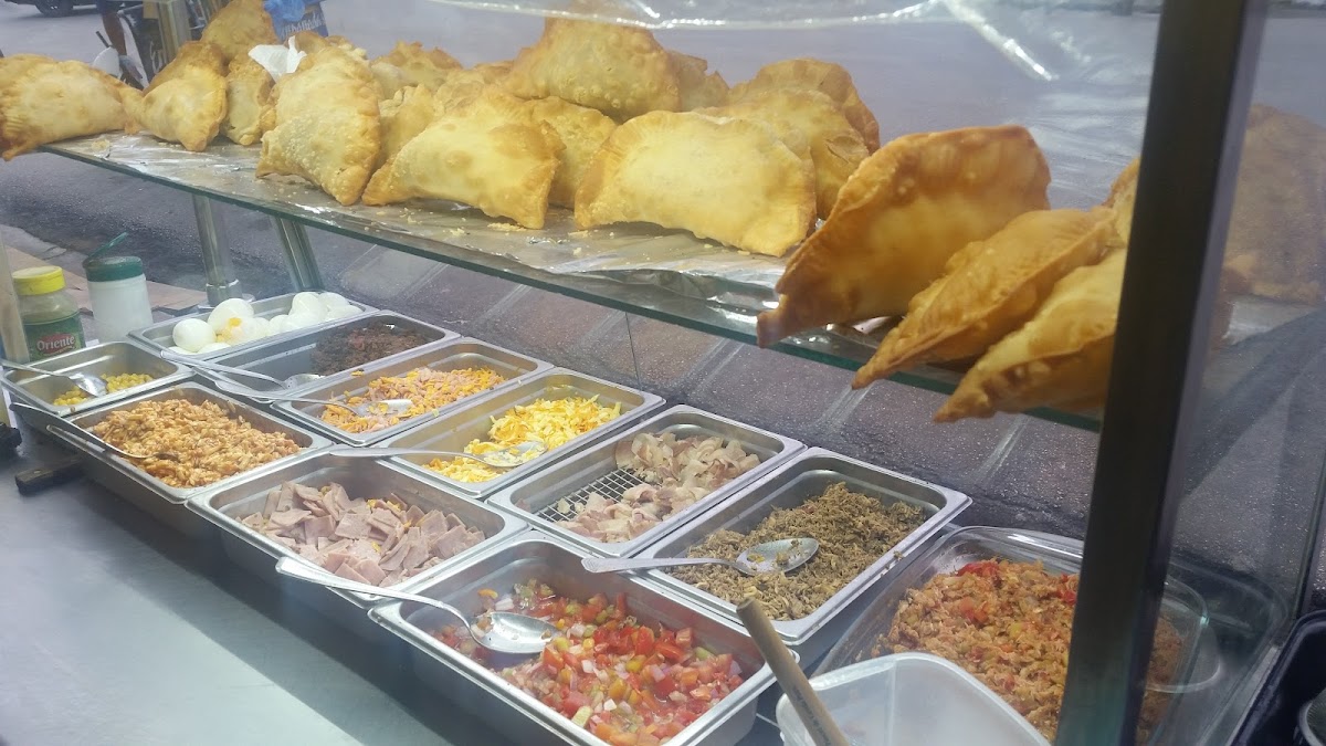 Jhon Empanadas Gourmet y Sándwiches - Imagen 2