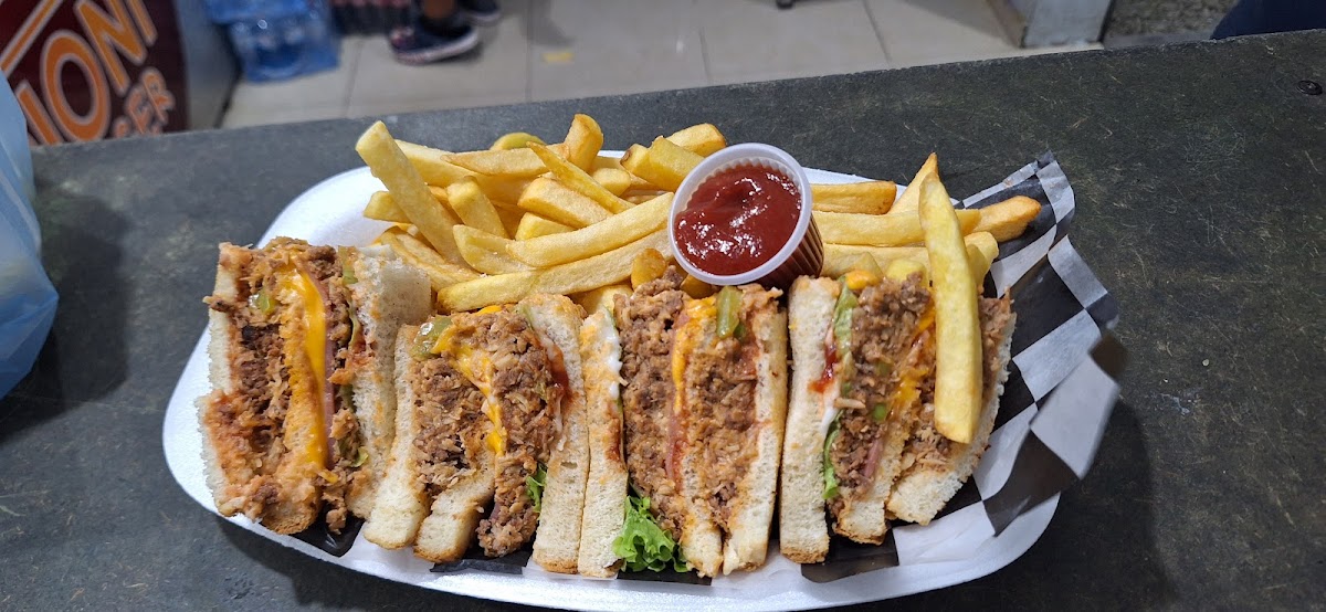 Diony's Burger - Imagen 1