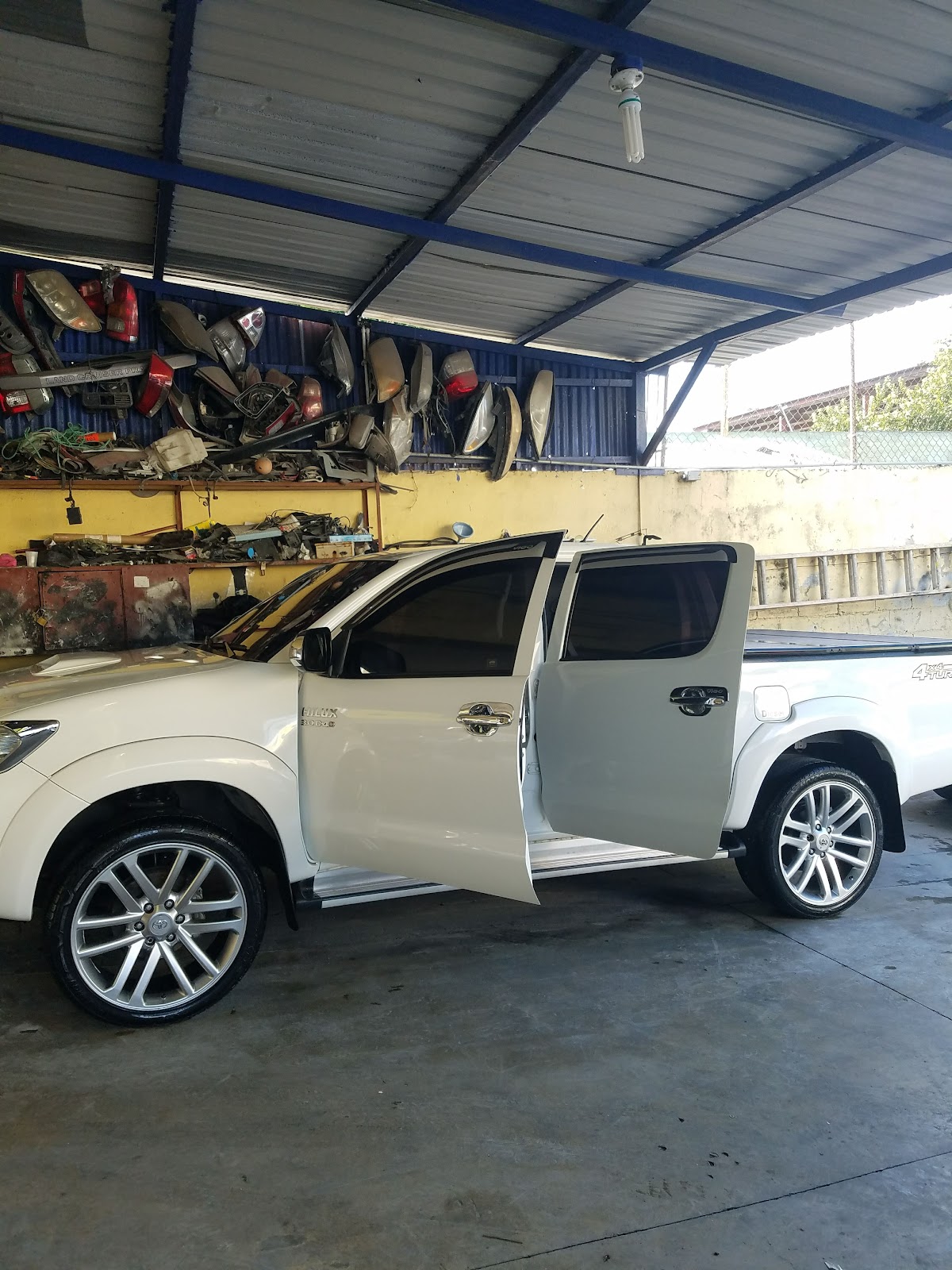 ANGELINA MOTORS