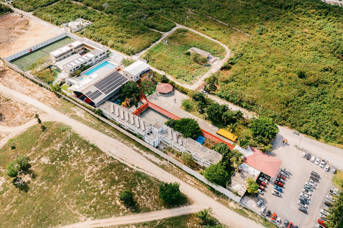 Bávaro Bilingual School
