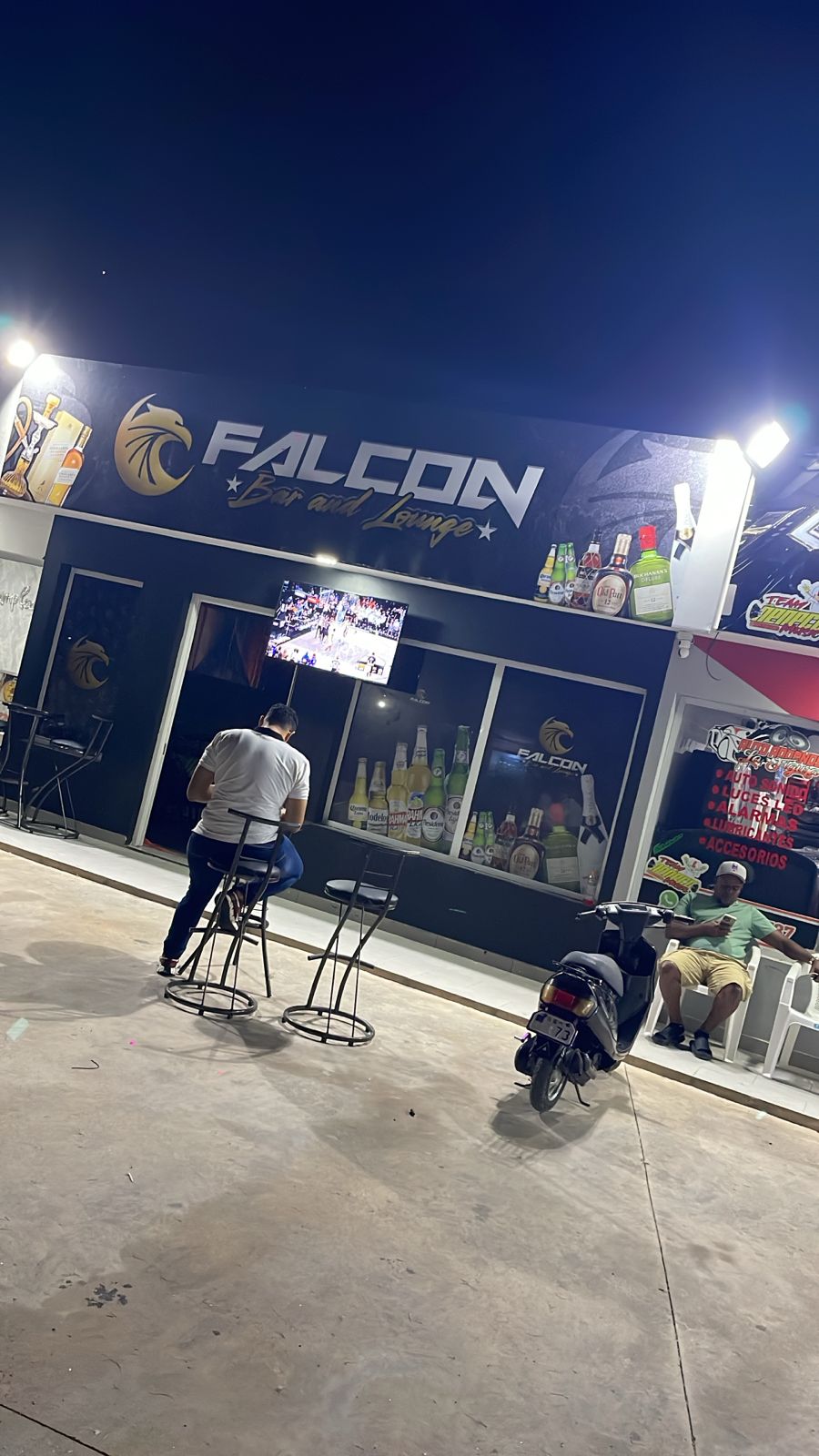 Falcon Bar and Lounge