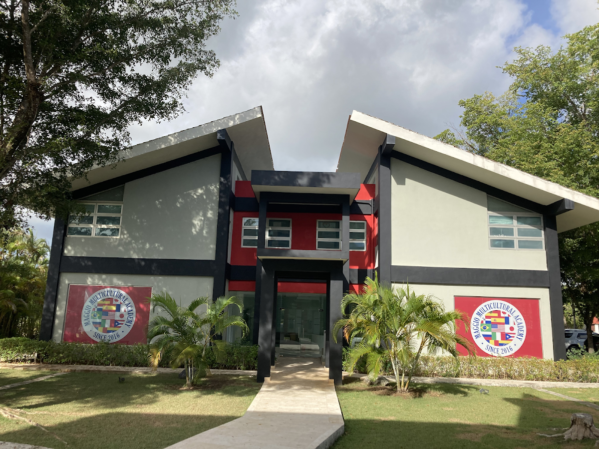 Maggio Multicultural School