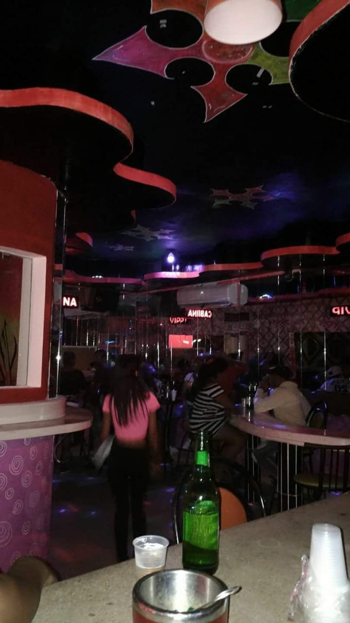 Club Gallistico AyF Bar - Imagen 2