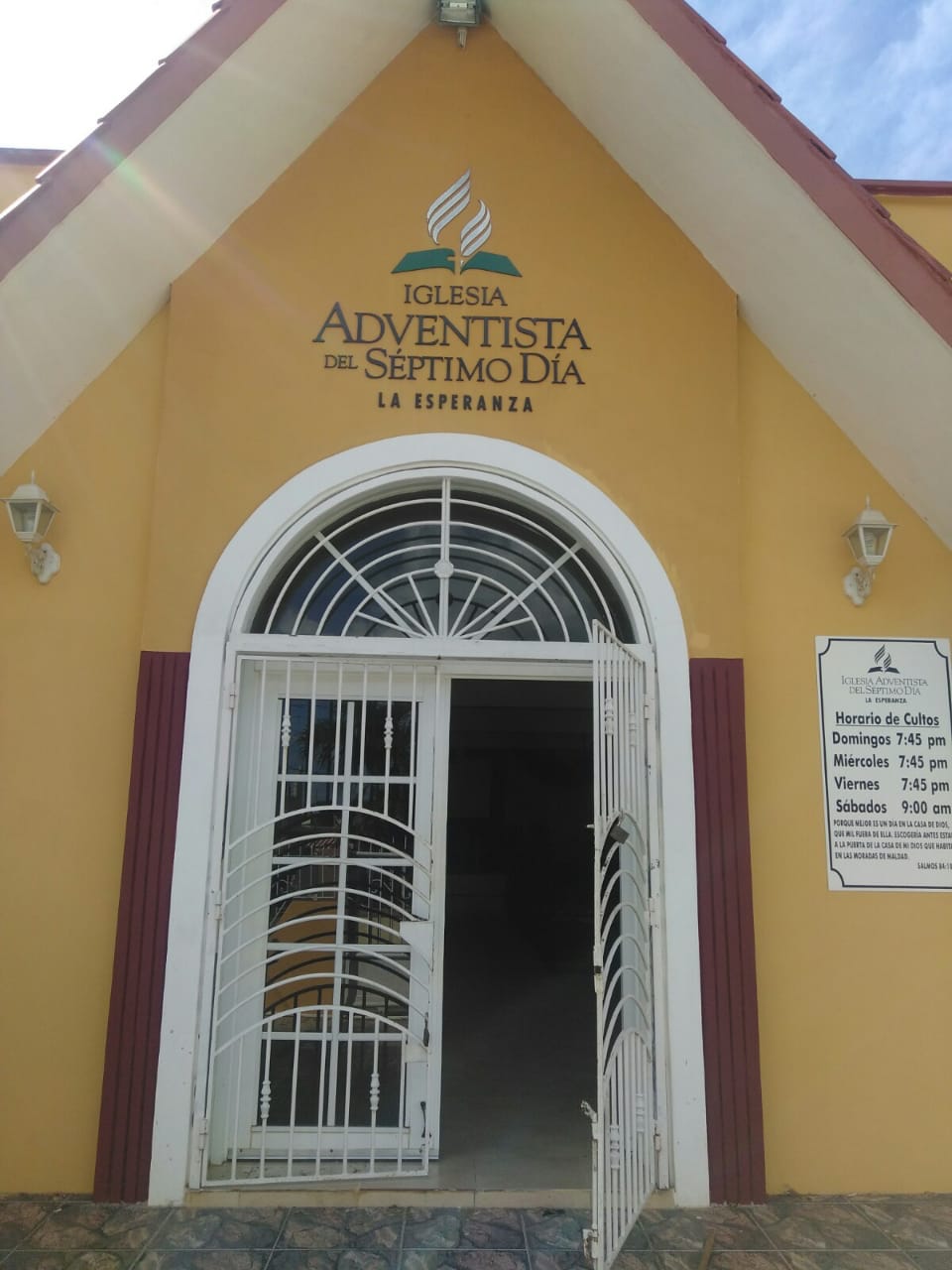 Iglesia Adventista del Séptimo Día, Villa Cristal - Imagen 2