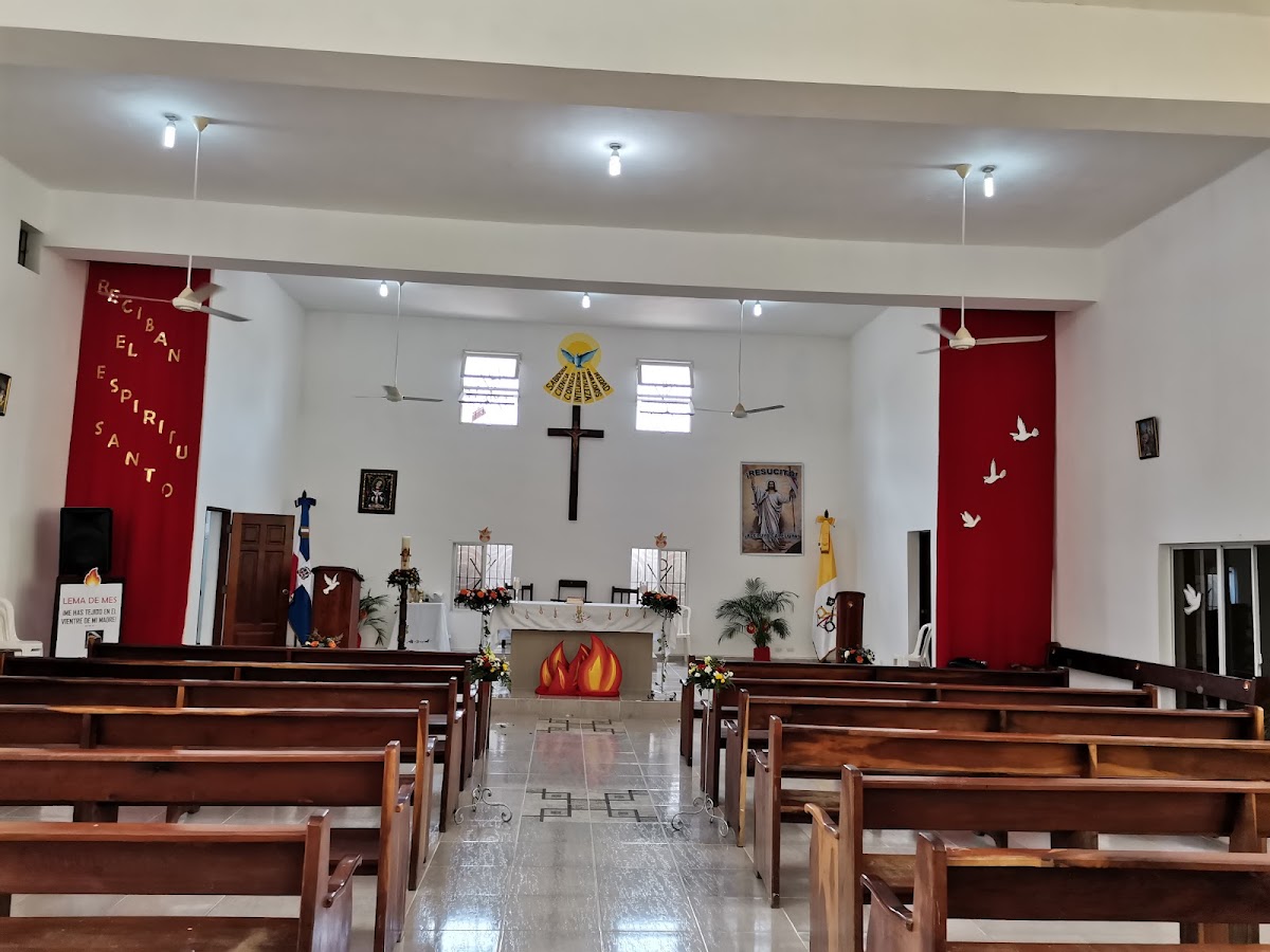 Iglesia católica Parroquia Espíritu Santo - Imagen 1