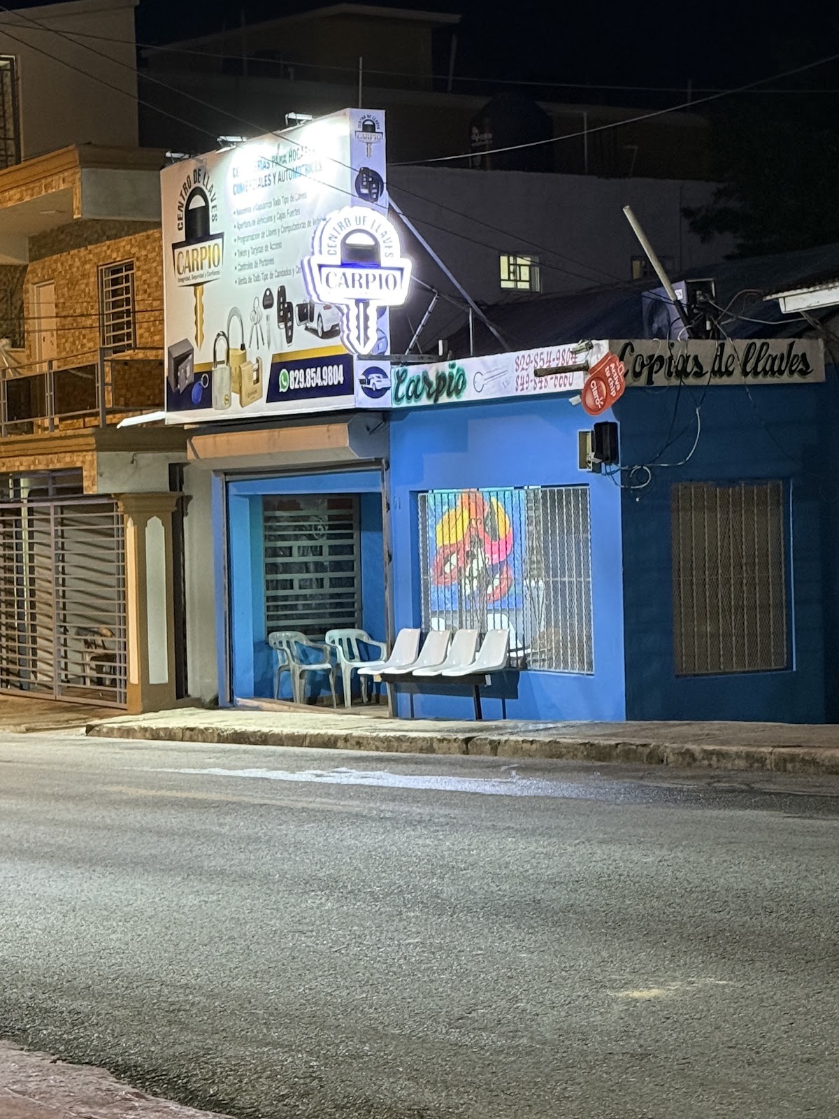 Centro de llaves carpio. - Imagen 1