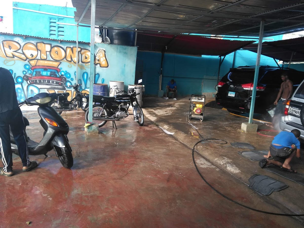 Car wash la Rotonda - Imagen 1