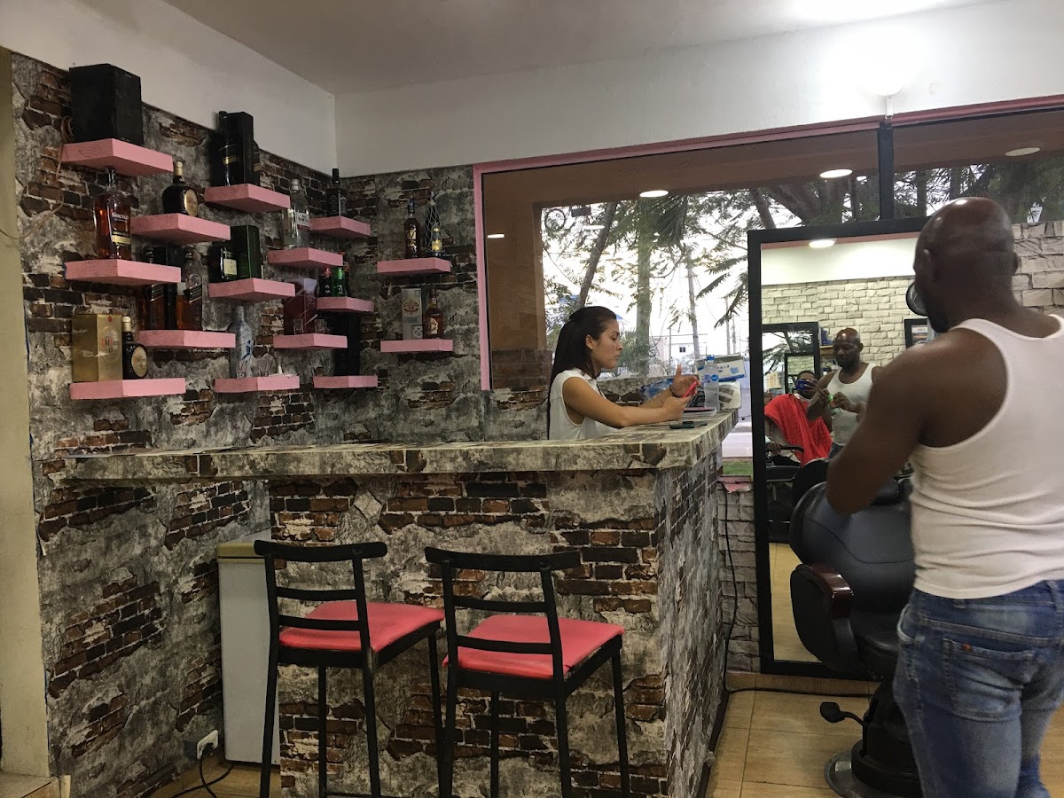 D'Menor Barber Shop