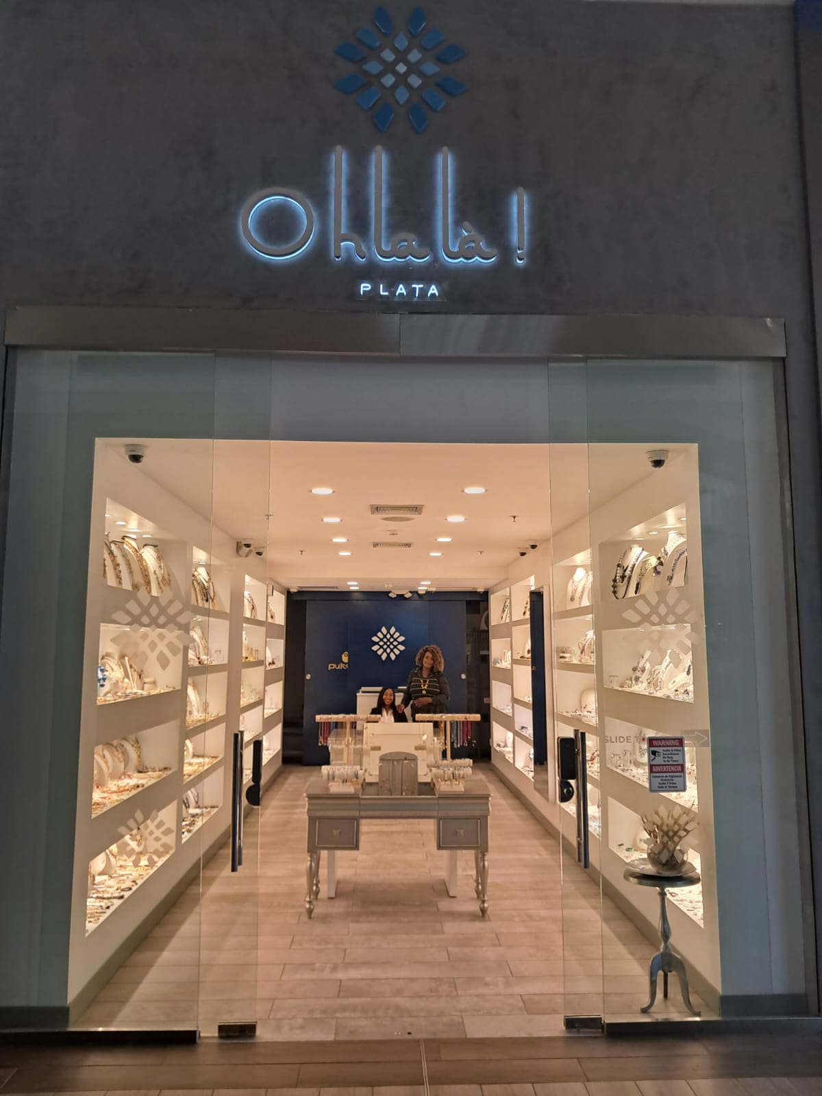 Oh La La Plata Jewelry - Blue Mall Punta Cana