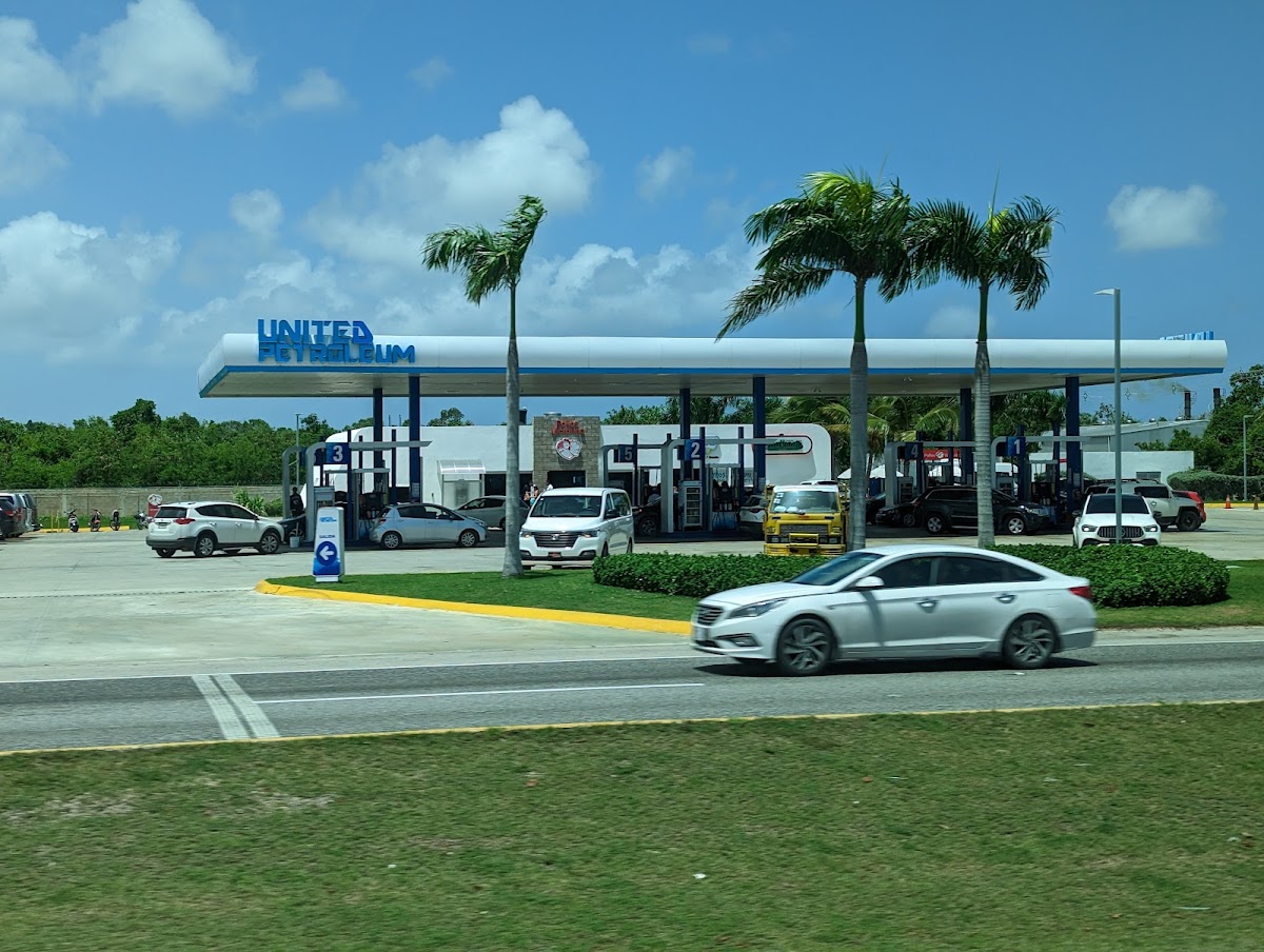 United Petroleum Estacion de combustible