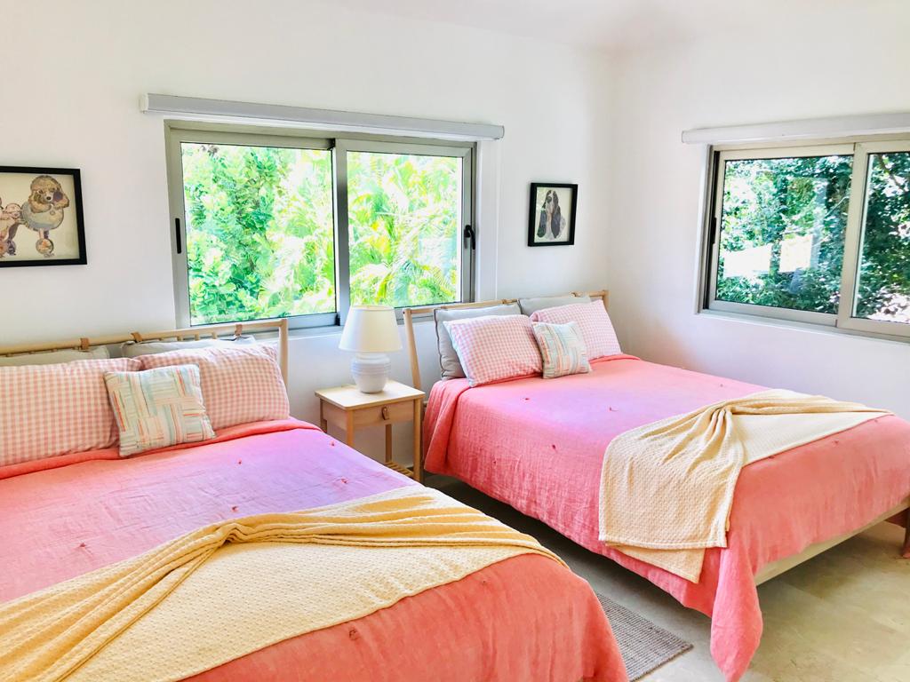 Tortuga Bay B40