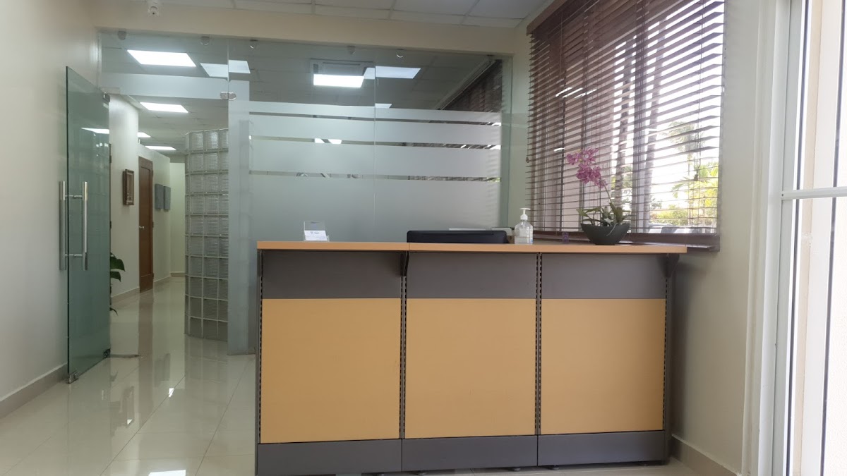 Las Canas Dental Center