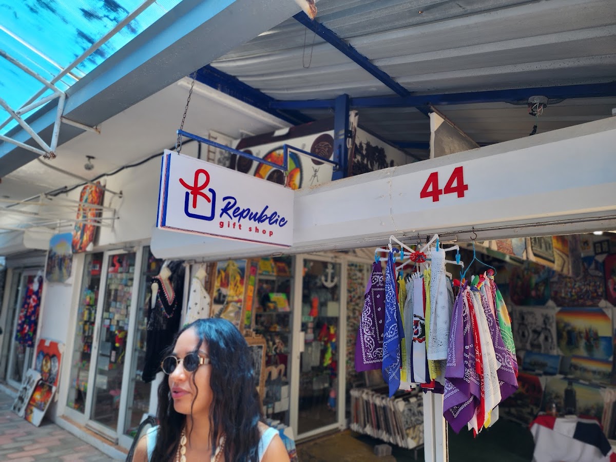 Republic Gift Shop