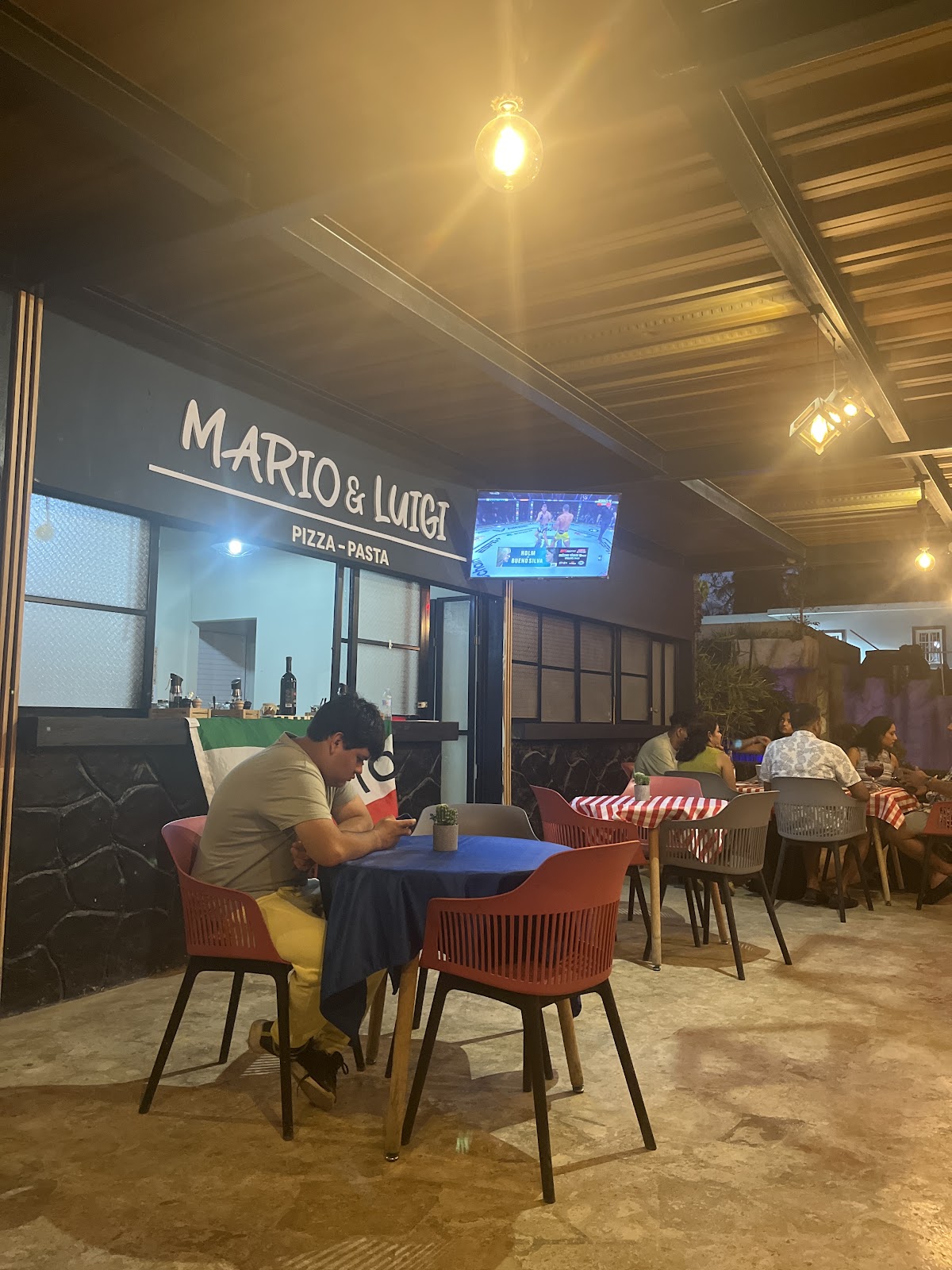 Pizzeria Mario & Luigi